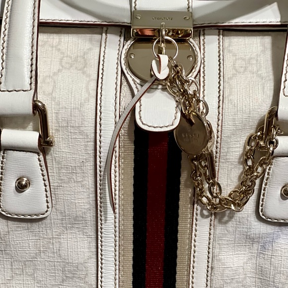 Gucci Bowling Bag - White with Red & Navy Interior. - Picture 3 of 15